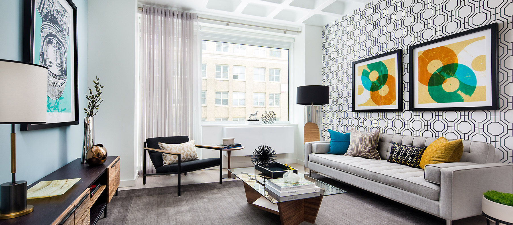 luna lic living room