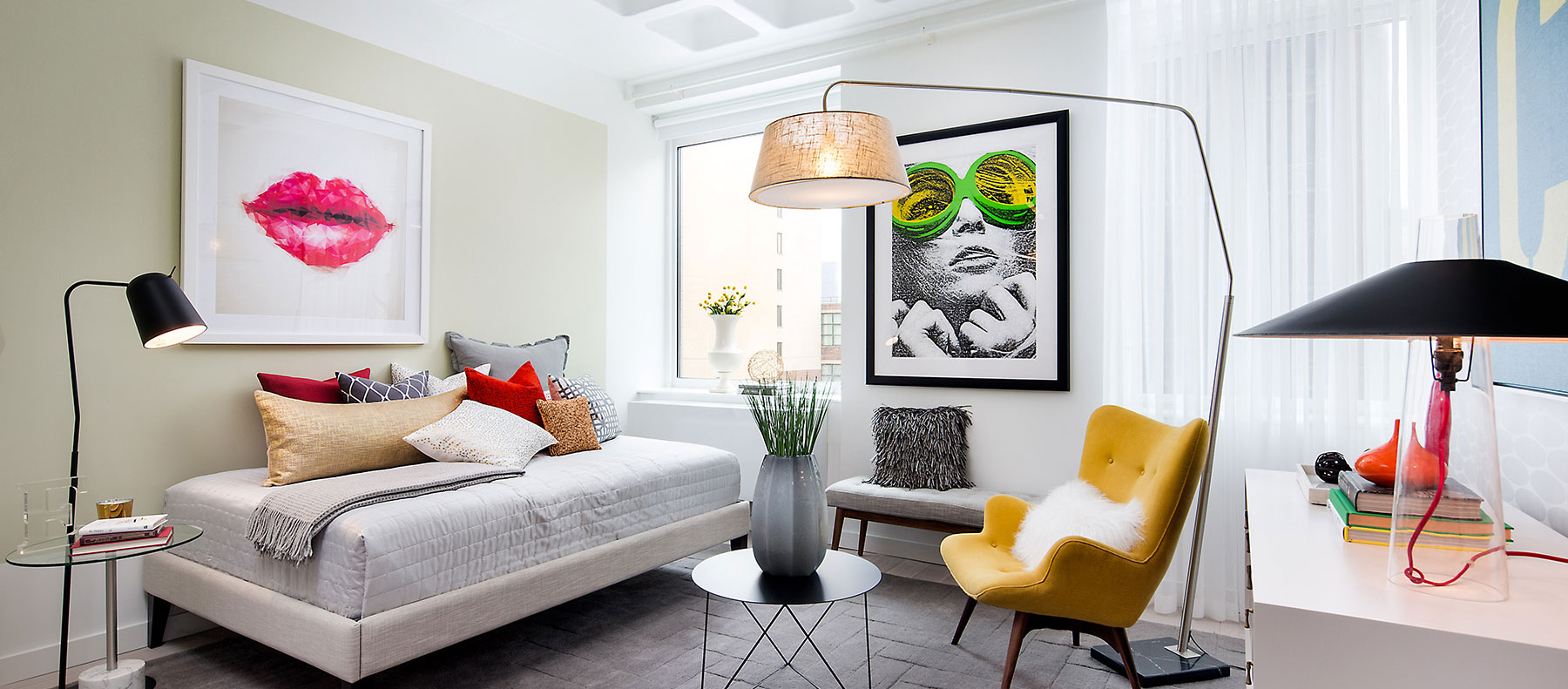 luna lic bedroom space