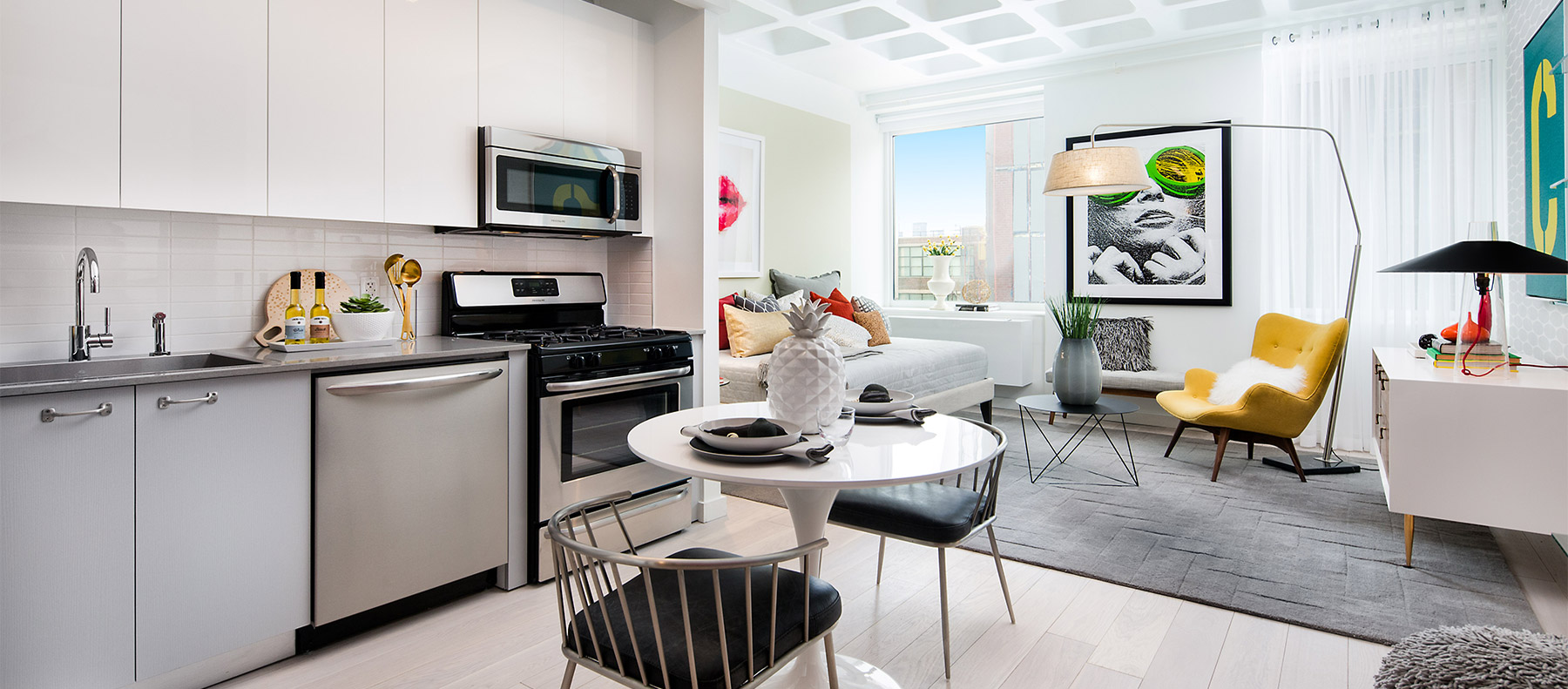 luna lic kitchen and living room